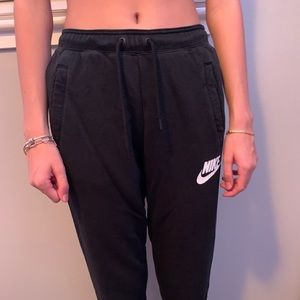 Black nike sweatpants